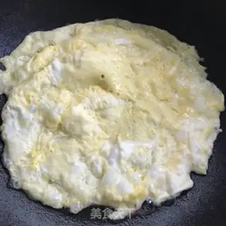 Make Egg-skin cucumber fans step 1