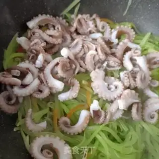 Make The octopus step 12
