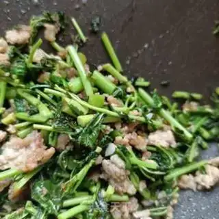 Make Garlic pasta step 14