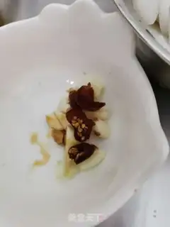 Make The sour bean is boiled step 2