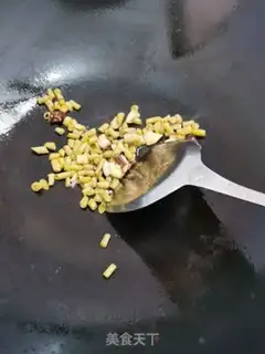 Make The sour bean is boiled step 4