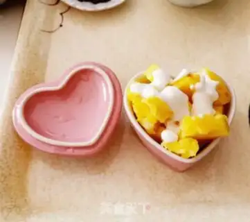 Make Yogurt pineapple step 5