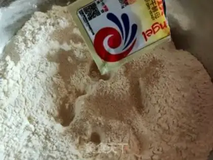 Make Food buns step 1