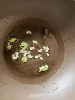Make Tomato sprouts step 2