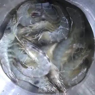 Make Soy shrimp tail step 0