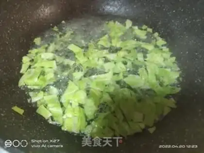 Make Milk oatmeal fruit step 2