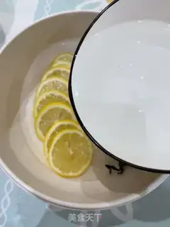 Make Iced lemon tea step 4