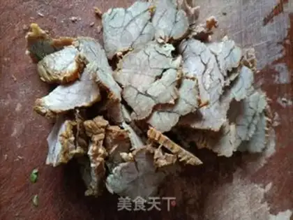 Make Scrambled beef step 1