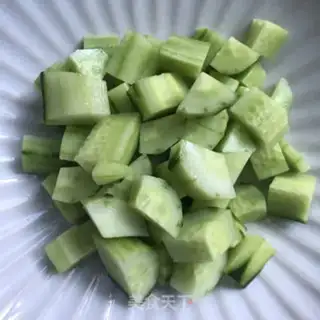Make cucumber blueberry yogurt step 3