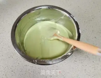 Make Six inches of green tea and early cake step 12
