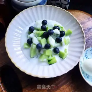 Make cucumber blueberry yogurt step 7