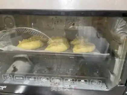 Make Garlic bread step 18