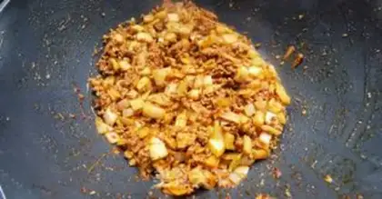 Make A zealous beef bun step 3