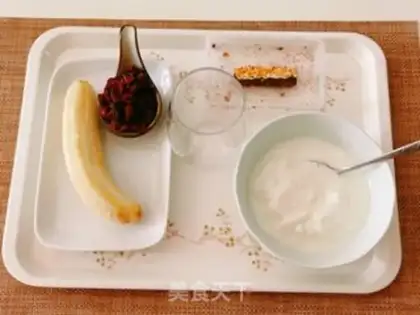 Make Banana yogurt cup step 0