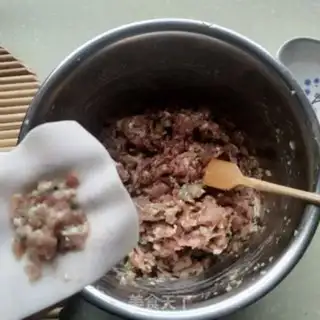 Make The dress and the meat step 7