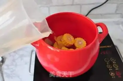 Make Suffering melon corn soup step 5