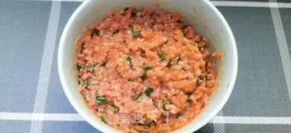 Make Black pepper beef pie step 4