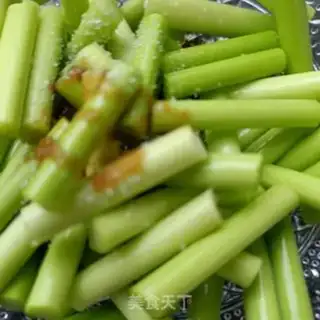 Make Garlic crotch step 3