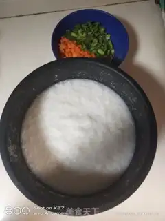 Make Sausage carrot congee step 0