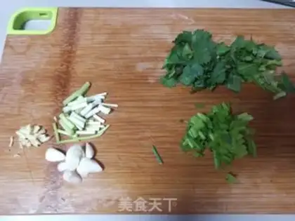 Make Sour and appetizer soup step 2