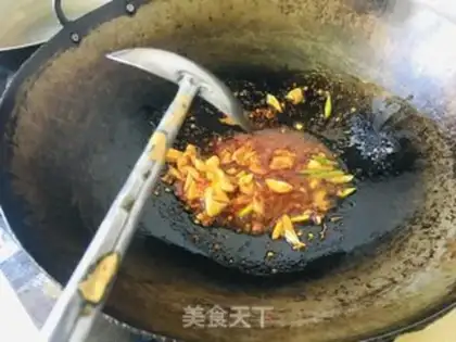 Make Spicy potatoes with noodles step 4