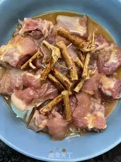Make Five-finger peach vapouring ribs step 5