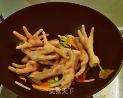 Make The fragrance of chicken claws step 6