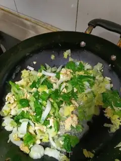 Make Eggs and vegetables step 6