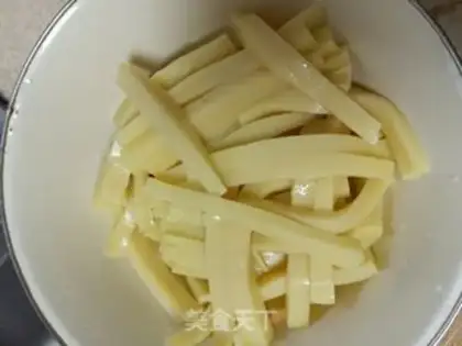 Make Spicy yellow powder step 1