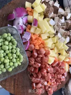 Make Five-colour sausages and potatoes step 1