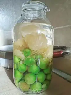Make Blue plum wine step 5