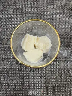 Make Milk and fruit tacos step 6