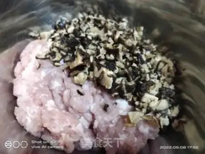 Make Plum-crunch mushrooms step 1