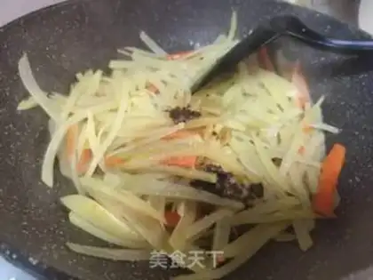 Make Carrot with potatoes step 3