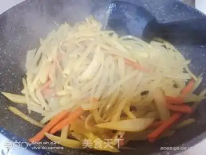Make Carrot with potatoes step 4
