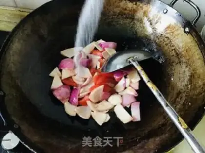 Make Onion fried eggs step 5
