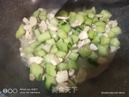 Make Chicken chest fried cucumber step 4