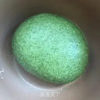 Make Tomato egg and spinach noodles step 0