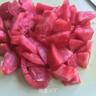 Make Tomato fishball soup step 2