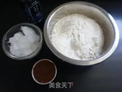 Make Coconut cocoa sauce ice cream balls step 0