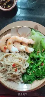 Make Socked prawns and rice noodles step 6