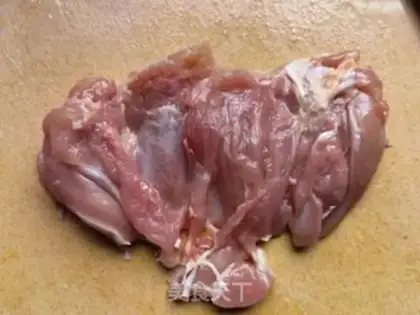 Make Garlic moths and chicken legs step 2