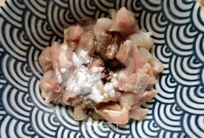 Make Garlic moths and chicken legs step 4