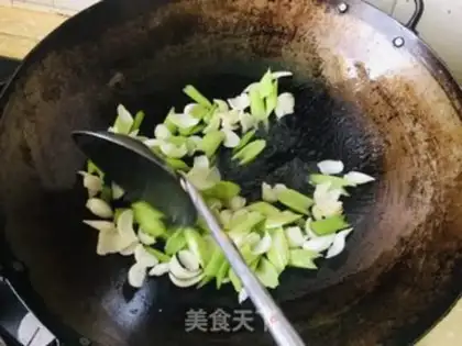 Make Celery makes lilies step 6