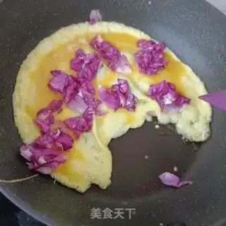 Make Roses and eggs step 8