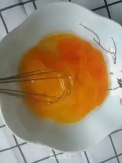Make Eggs step 1