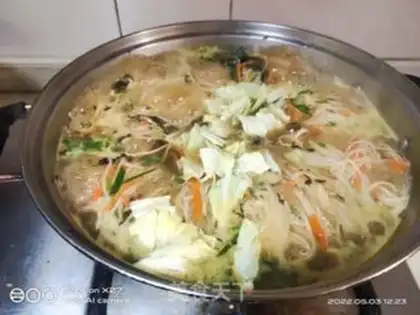 Make Eggs and meat noodles step 2