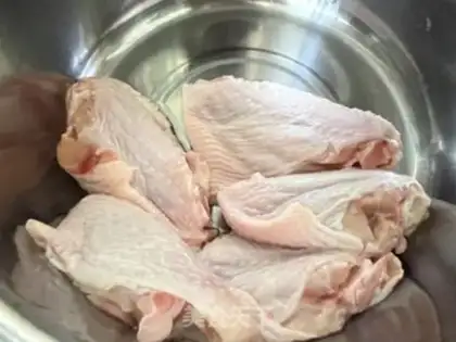 Make The wings of the air fried chicken step 0
