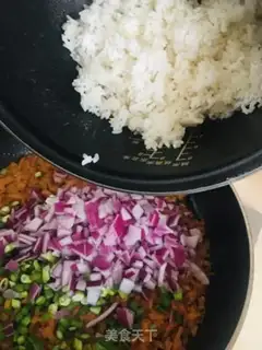 Make Beef grains of carrots and onion fried rice step 8