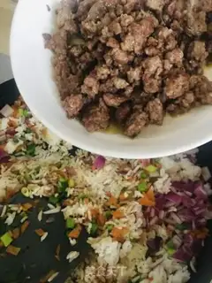 Make Beef grains of carrots and onion fried rice step 9